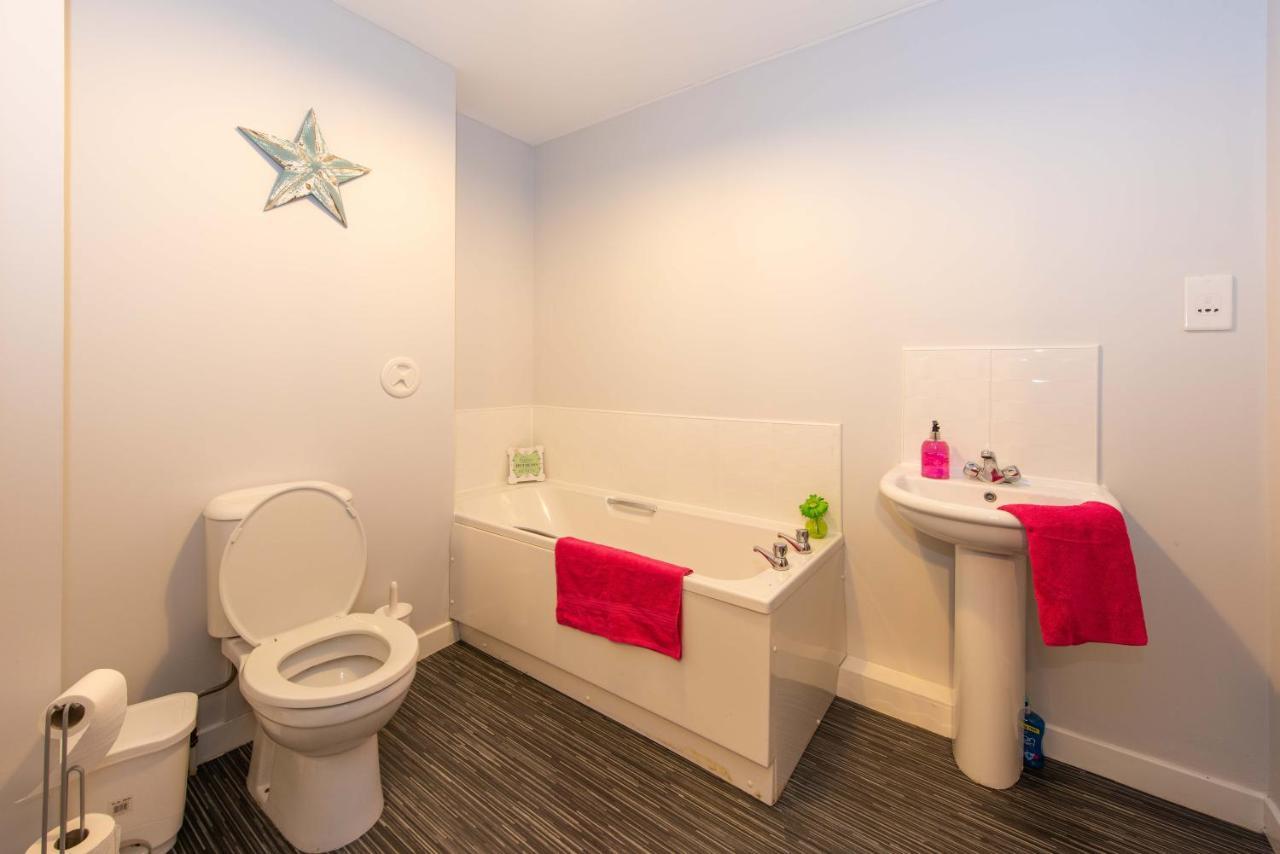 Premier - Wishaw En-Suite Apartment Exterior foto